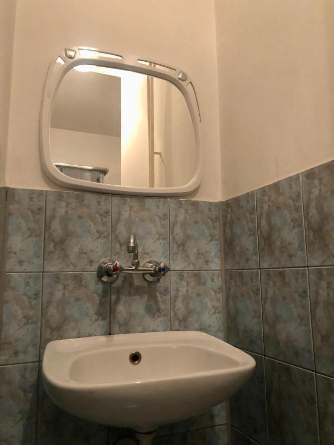 Хостел Miedzynarodowe Schronisko Mlodziezowe Ptsm Szarotka Закопане Экстерьер фото